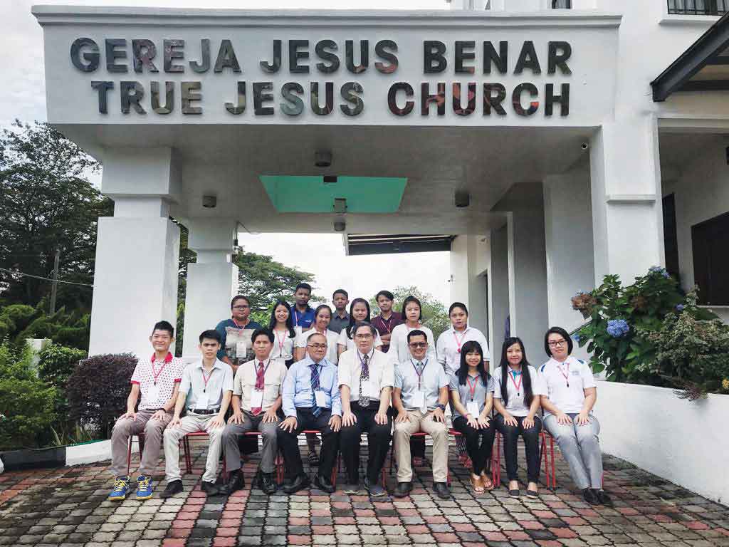 Youth Theological Training Course (Malay language
class)